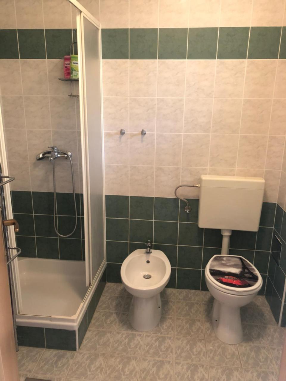 Apartman Ylli Nečujam Екстериор снимка