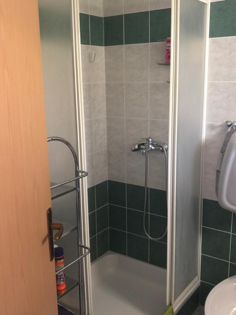 Apartman Ylli Nečujam Екстериор снимка